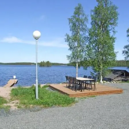 Holiday Vaaralanranta 2 Casa de Férias Sakkilanvaara